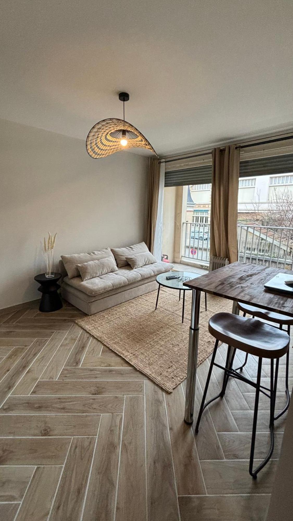 Ferienwohnung Le Petit Baudelaire Dijon Exterior foto
